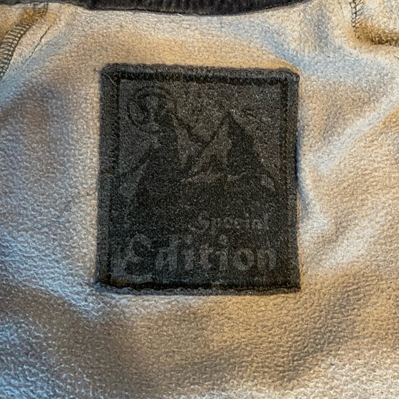 2011 Special Edition Lululemon Scuba Hoodie - Picture 3 of 6
